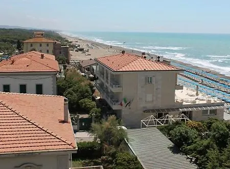 La Perla A 100m Dal Mare A アパート